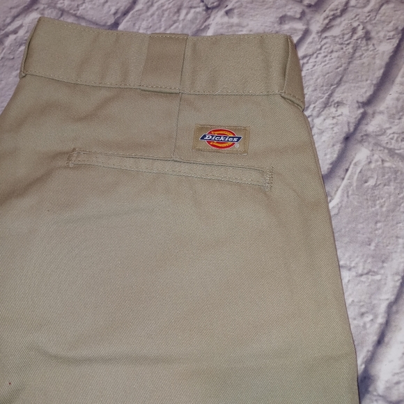 SOLD | NWOT Dickies Original Fit 874 in Tan - Picture 2 of 8